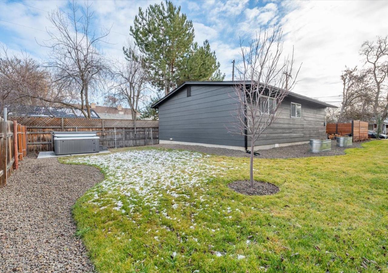 Mid Century Modern Boise-River Bungalow W/ Hot Tub Dış mekan fotoğraf
